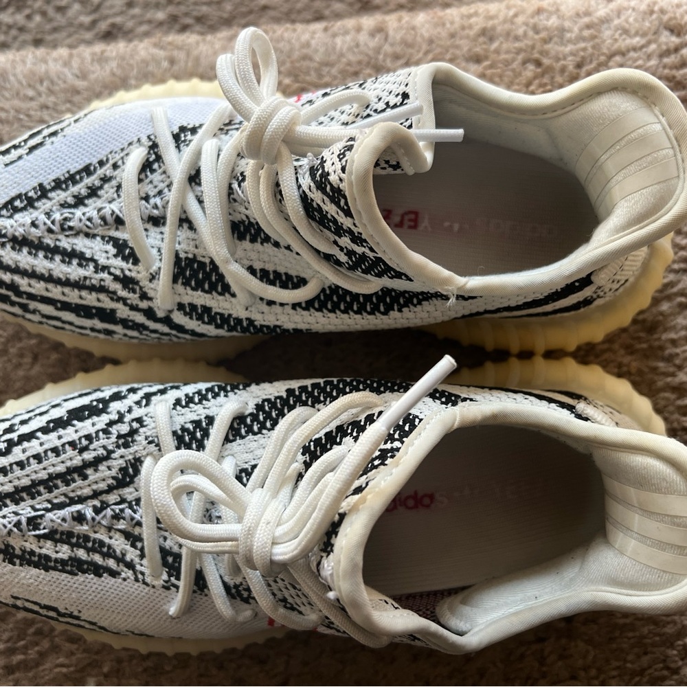 Zebra Yeezys 7 mens 8.5 womens